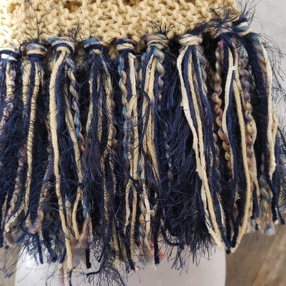 NEW Hand Knitted Beige Navy Blue Infinity Boho Cowl Scarf Fringe Knit Coastal - Picture 3 of 6